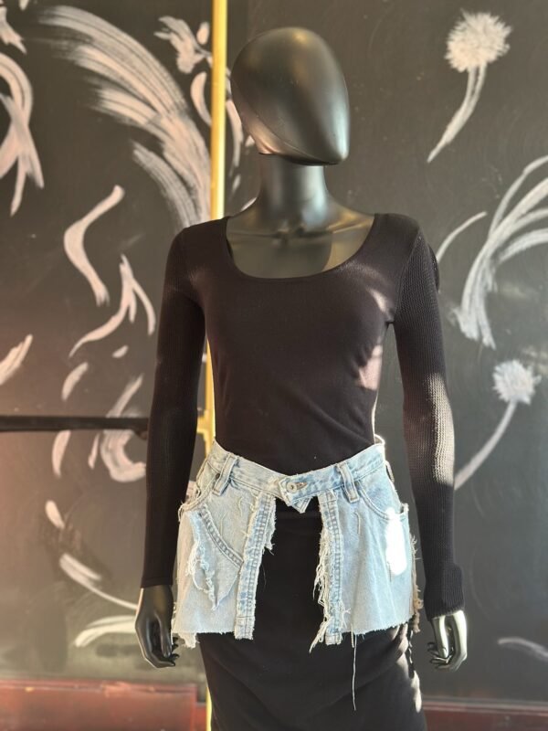 Light Jean Distressed Belt